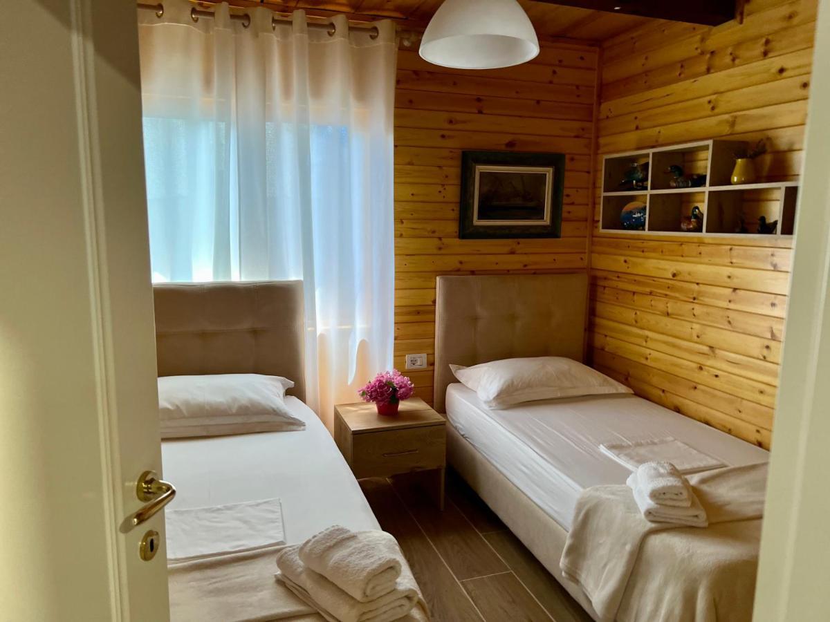 Vila Lulebore Velipojë Buitenkant foto