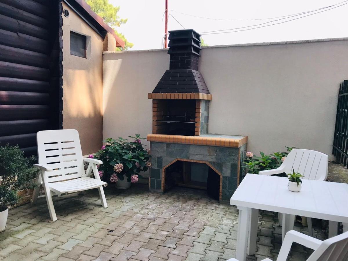 Vila Lulebore Velipojë Buitenkant foto